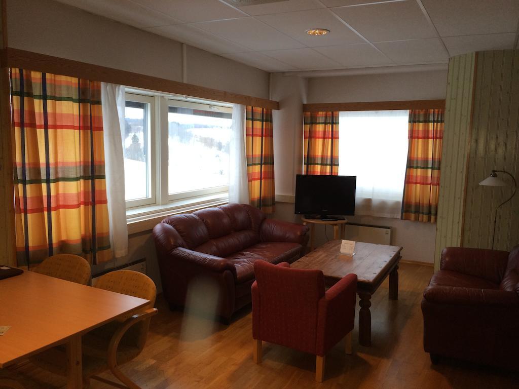 Vormsund Golf Hotell Bed Breakfast Room photo